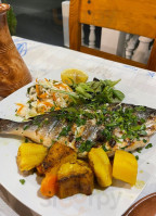 Chrisopoulos Taverna food