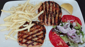 Thraka Grill House food