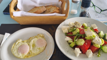 Σάρδης Καφέ Εστιατόριο food