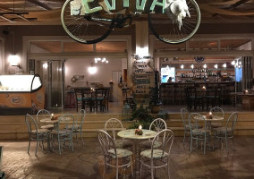 Eviva Cafe inside