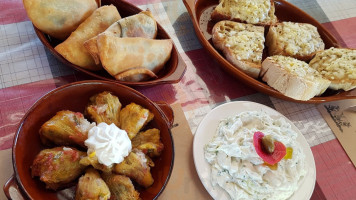 Οινοχόος food