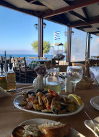 Anamomylos Taverna food