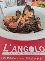 L'angolo Pizzeria food