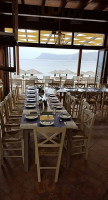 Molos Beach Restaurant Bar food