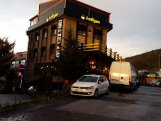 Holigan Cafe Pub