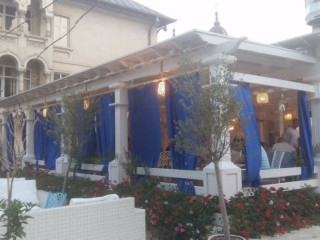 Theo's Greek Taverna