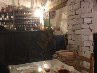 Kantouni Tavern