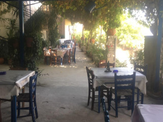 Taverna Vrachos Βραχος