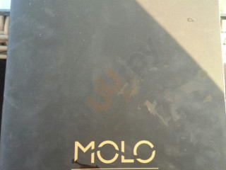 Molo