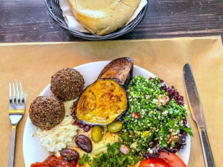 Mezze Middle Eastern