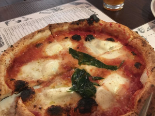 Forno Nero Pizza Napoletana