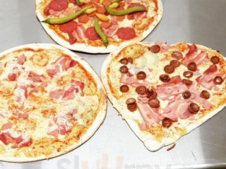 Karatzios Pizza