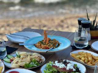 Asterias Beach Cafe