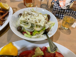 Yiannis Taverna-skopelos