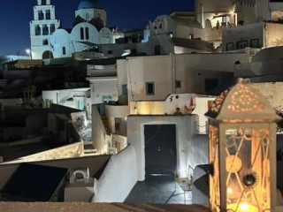 Penelope's Ouzeri Pyrgos Santorini