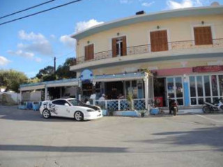 Cafe Taverna 7 Eleven