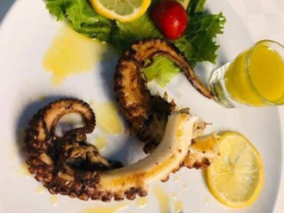 Plaka Seafood