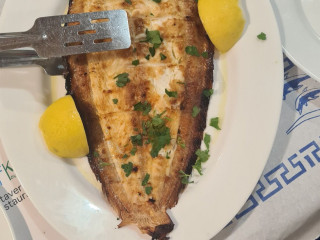 Taverne Pefkos À Porto Koufo En Grece