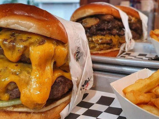 Amigos Burger