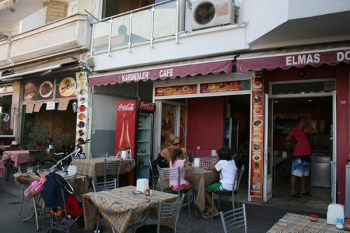 Kardeşler Cafe